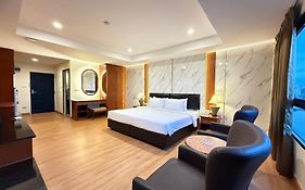 โรงแรมโนวา พาร์ค บาย คอมพาส ฮอสปิทาลิตี้